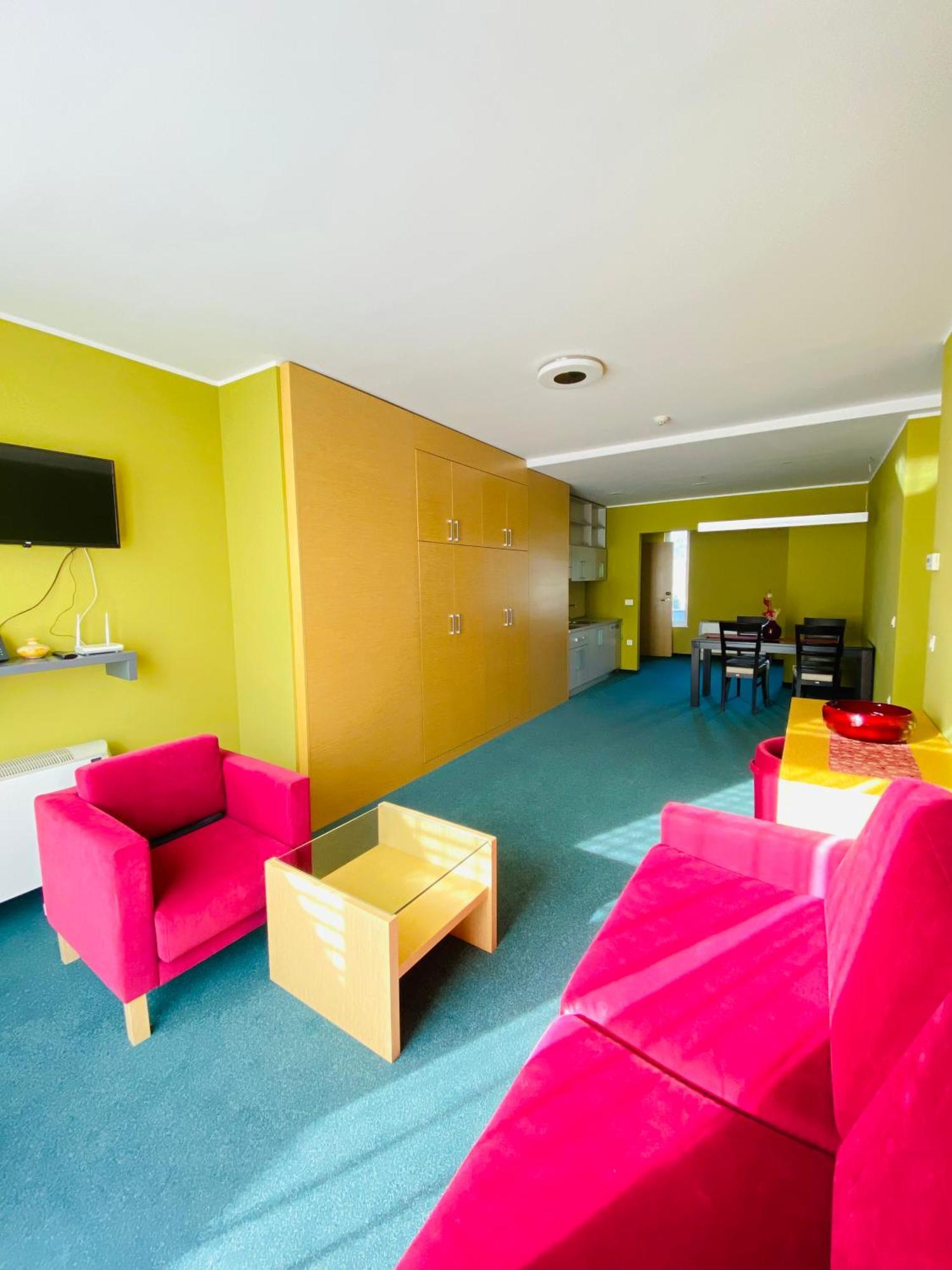 Hotel Veter Руше Экстерьер фото