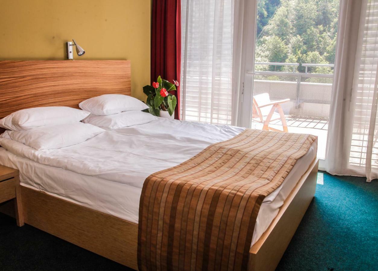 Hotel Veter Руше Экстерьер фото